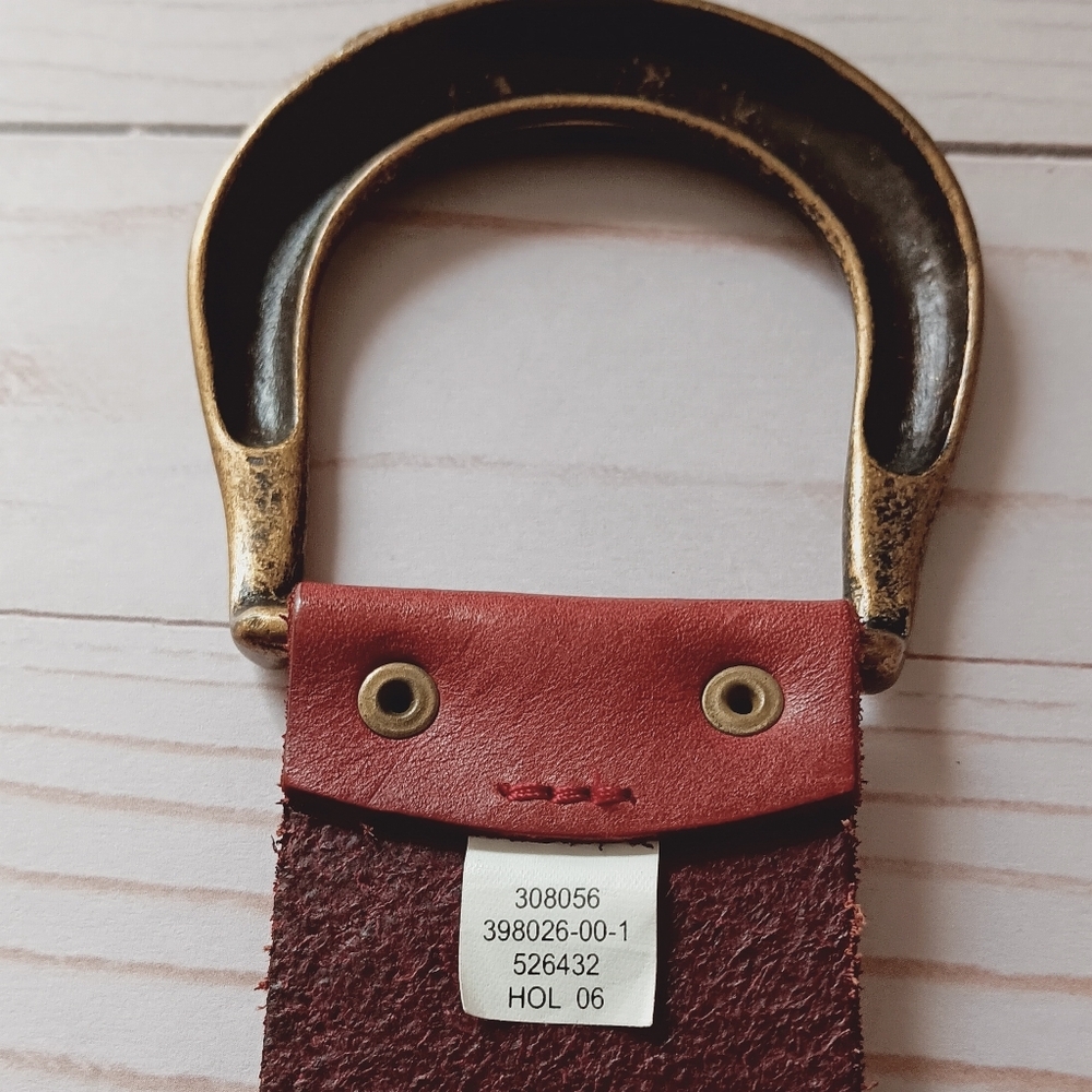 GAP Burgundy Leather Belt Brass Tone Buckle Women's Large - Picture 7 of 10